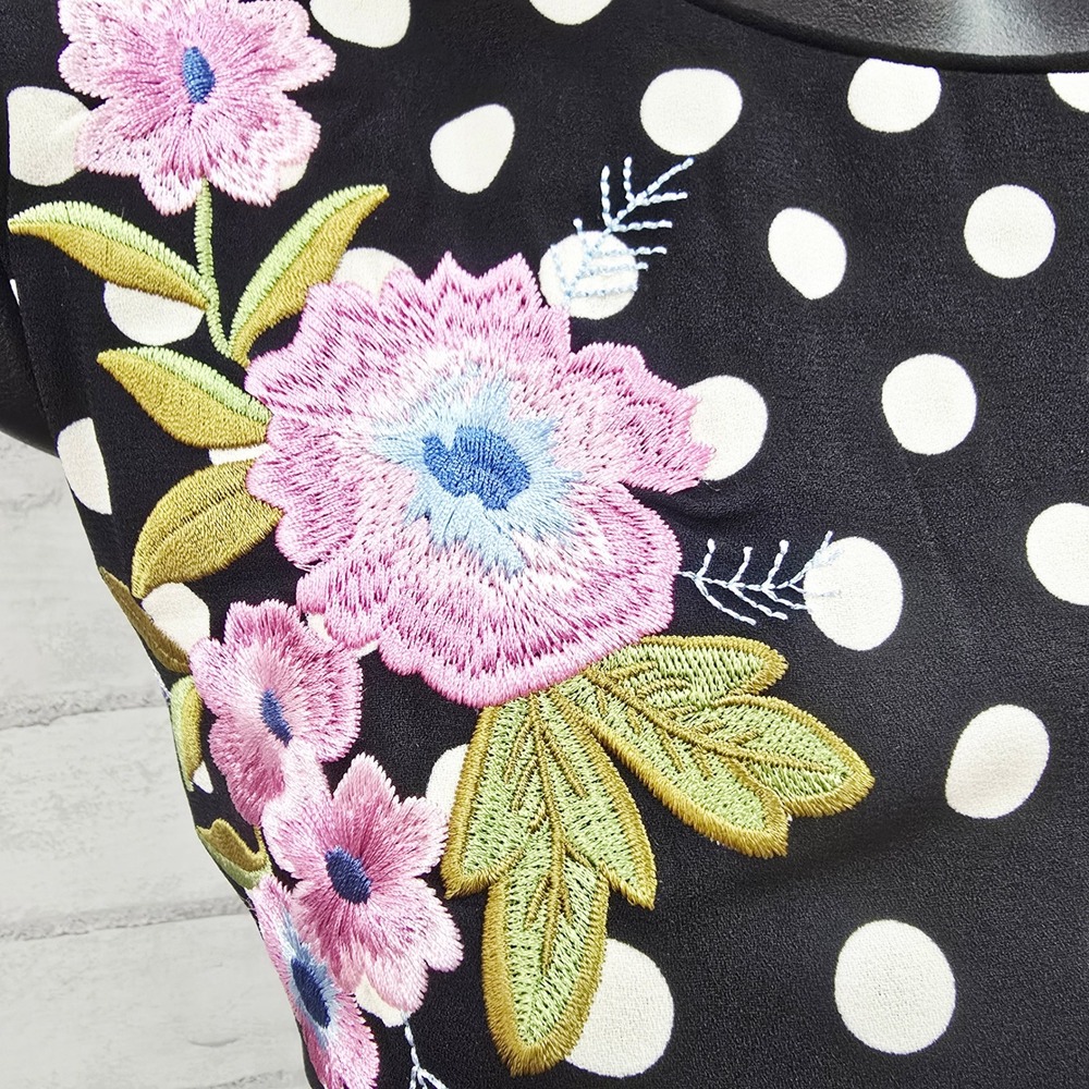 Talbots Black White Polka Dot Sleeveless Floral Embroidered Dress Size 6 - Picture 4 of 9